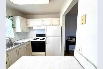 127 Berkshire F, West Palm Beach, FL 33417 - Photo 12