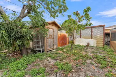 2745 Cambridge Road, Lake Worth, FL 33462 - Photo 46