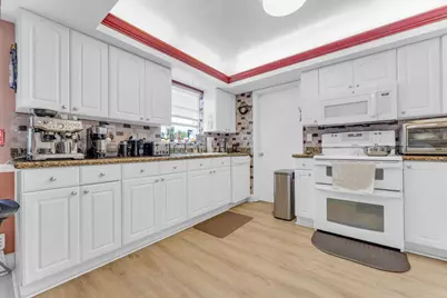 2745 Cambridge Road, Lake Worth, FL 33462 - Photo 10