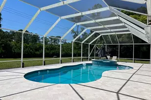 103 Squire Dr, Wellington, FL 33414 - Photo 2