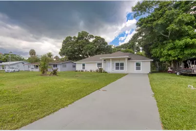 2807 Placid Avenue, Fort Pierce, FL 34982 - Photo 2