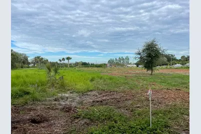 2083 W Midway Road, Fort Pierce, FL 34981 - Photo 12