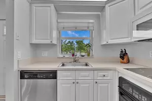 9855 Sandalfoot Blvd, Boca Raton, FL 33428 - Photo 6