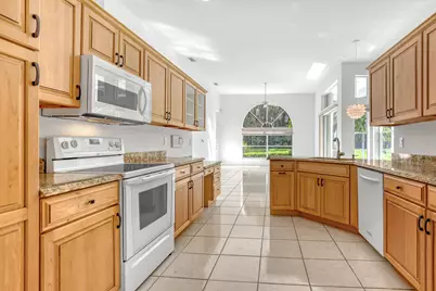 22 Windward Isle(S), Palm Beach Gardens, FL 33418 - Photo 18