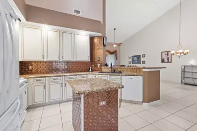 1634 SW Harbour Isles Circle, Unit #89, Port Saint Lucie, FL 34986 - Photo 12