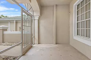 1634 SW Harbour Isles Cir, Port Saint Lucie, FL 34986 - Photo 6