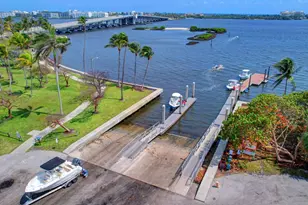 323 S E St, Lake Worth Beach, FL 33460 - Photo 4