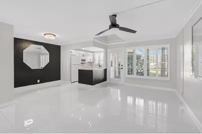 808 SE 7th Street, Unit #107, Deerfield Beach, FL 33441 - Photo 1