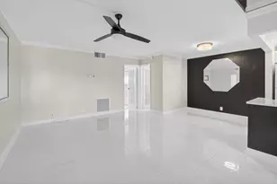 808 SE 7th St, Deerfield Beach, FL 33441 - Photo 4