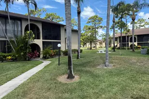 414 Pine Glen Ln, Greenacres, FL 33463 - Photo 2