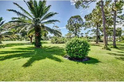 2 Fairway Drive, Boynton Beach, FL 33436 - Photo 2