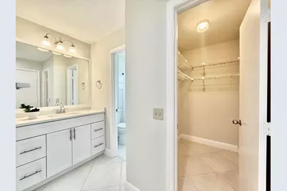 9890 Pecan Tree Drive, Unit #B, Boynton Beach, FL 33436 - Photo 6