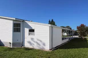 6731 Sinsonte Ct, Fort Pierce, FL 34951 - Photo 6