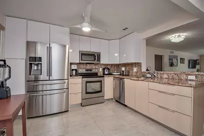 2301 Lucaya Lane #M3, Coconut Creek, FL 33066 - Photo 8