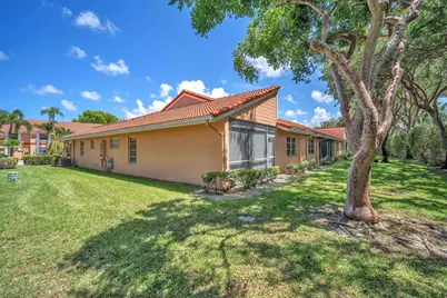 9976 Seacrest Circle, Unit #D, Boynton Beach, FL 33437 - Photo 34