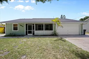 6015 Raintree Trail, Fort Pierce, FL 34982 - Photo 2