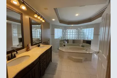 711 Foresteria Avenue, Wellington, FL 33414 - Photo 18