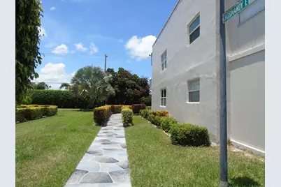 219 Normandy E, Delray Beach, FL 33484 - Photo 24