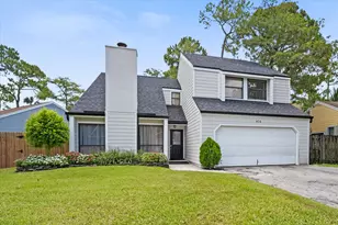 476 Goldenwood Way, Wellington, FL 33414 - Photo 2