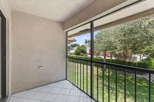 400 Club Cir, Boca Raton, FL 33487 - Photo 50