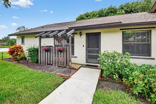 73 Via De Casas Norte, Boynton Beach, FL 33426 - Photo 2