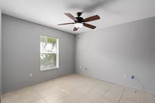 1042 SW Janette Ave, Port Saint Lucie, FL 34953 - Photo 16