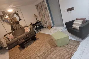 104 NE 5th St, Fort Lauderdale, FL 33301 - Photo 8