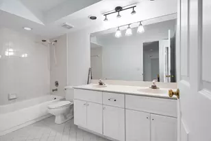 1011 W Siena Oaks Circle, Palm Beach Gardens, FL 33410 - Photo 18
