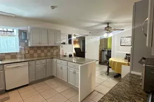 1910 SE Rainier Rd, Port Saint Lucie, FL 34952 - Photo 2