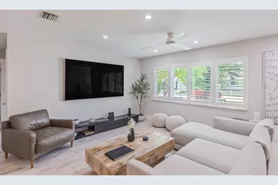 2830 SW 5th Street, Boynton Beach, FL 33435 - Photo 2