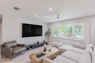 2830 SW 5th St, Boynton Beach, FL 33435 - Photo 2