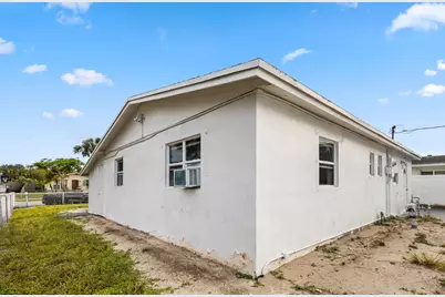 6331 SW 41st Place, Davie, FL 33314 - Photo 4