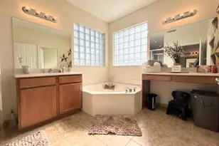 673 Gazetta Way, West Palm Beach, FL 33413 - Photo 26