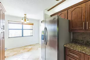 2704 NW 104th Ave, Sunrise, FL 33322 - Photo 10