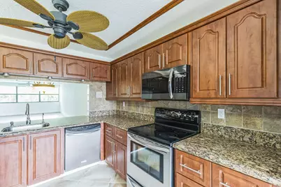 2704 NW 104th Avenue, Unit #401, Sunrise, FL 33322 - Photo 8