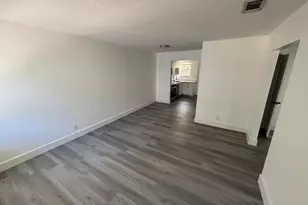 880 SE 12th St, Fort Lauderdale, FL 33316 - Photo 4