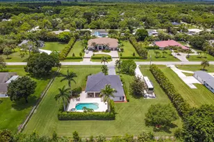 16142 76th Trail N, Palm Beach Gardens, FL 33418 - Photo 2