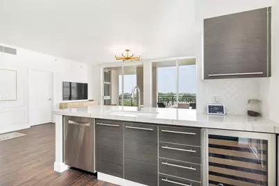 550 Okeechobee Boulevard, Unit #622, West Palm Beach, FL 33401 - Photo 10