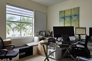 1677 SE 8th Ave, Homestead, FL 33034 - Photo 10