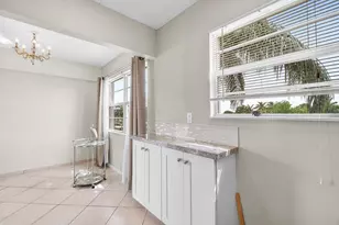 281 Fanshaw Unit, Boca Raton, FL 33434 - Photo 8