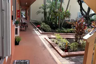 204 Salisbury I, West Palm Beach, FL 33417 - Photo 12