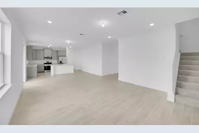 3028 Spanish Cedar Place, Fort Pierce, FL 34946 - Photo 8