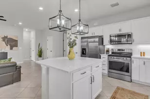 10035 SW Captiva Dr, Port Saint Lucie, FL 34987 - Photo 8
