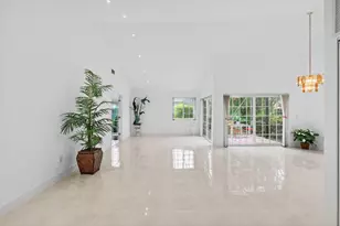 6105 Via Laguna Ln, Boca Raton, FL 33433 - Photo 10