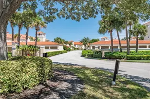 5010 Harmony Cir, Vero Beach, FL 32967 - Photo 2