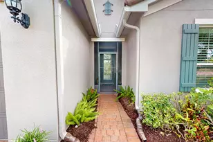 10288 SW Yellowwood Ave, Port Saint Lucie, FL 34987 - Photo 4