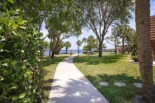 825 Center St, Jupiter, FL 33458 - Photo 22