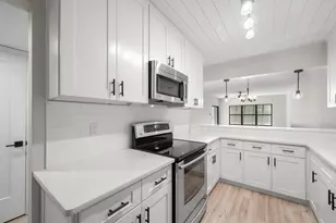 6175 S Mirror Lake Dr, Sebastian, FL 32958 - Photo 4