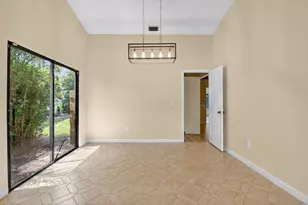 7700 Woodland Creek Ln, Lake Worth, FL 33467 - Photo 10