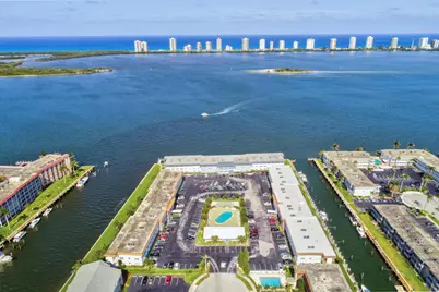 100 Shore Court, Unit #307, North Palm Beach, FL 33408 - Photo 2